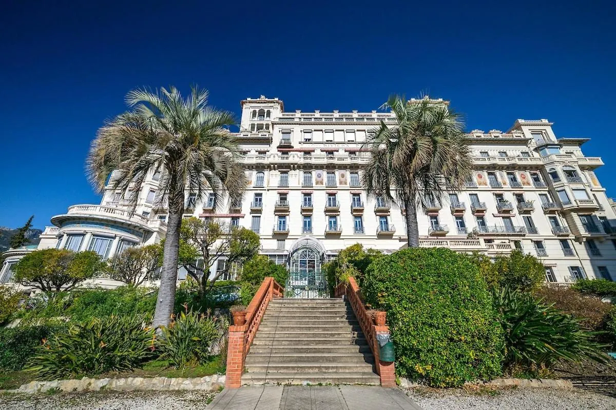 Riviera Palace - Vue Sur La Mer - Parking Prive Mentona